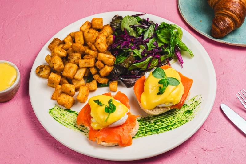 SMOKEY SALMON BENNY